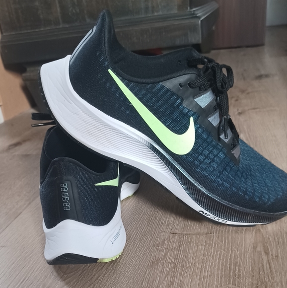 Niki ladies size 9 - Picture 4 of 6